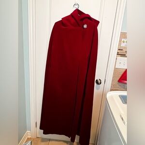 Elegant vintage Holt Renfrew 1300 collection velvet opera Red Cape hood Button